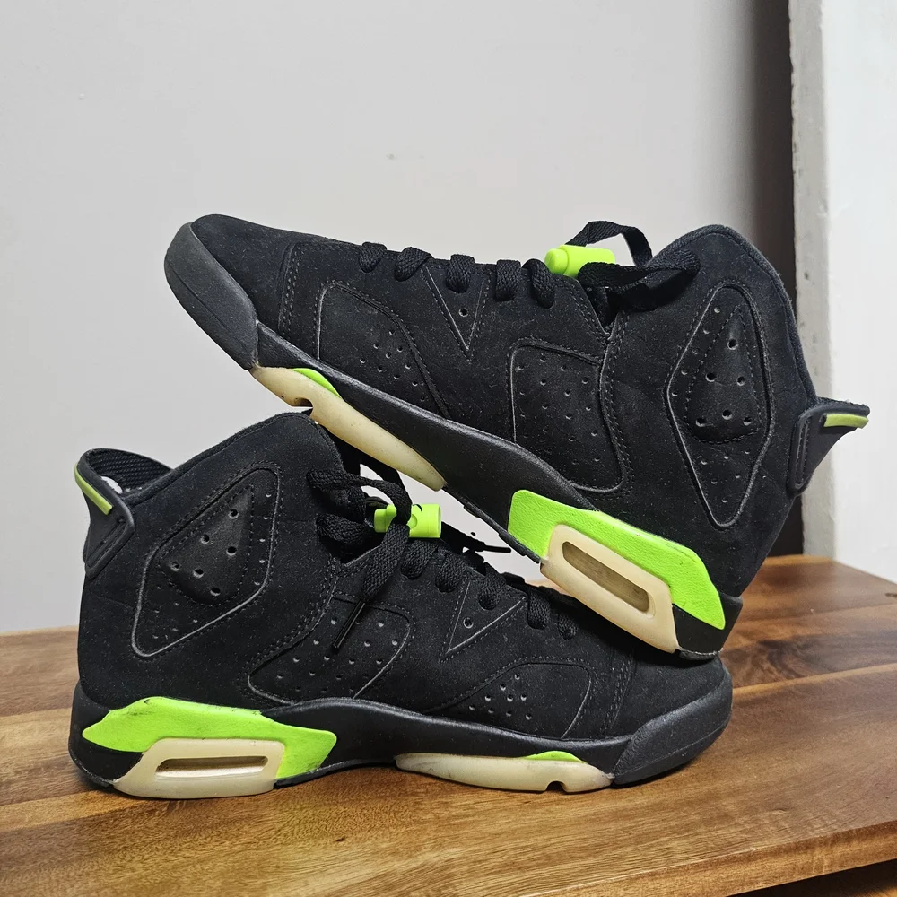 Air Jordan 6 Retro Electric Green‎ Size 5.5 Kids School Basketball Boys Gym